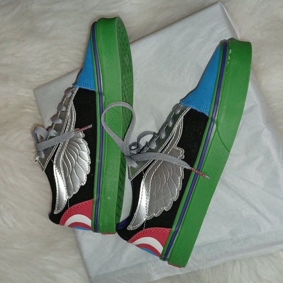ð¥VANS OFF THE WALL MARVEL'S Back to school - Picture 2 of 12